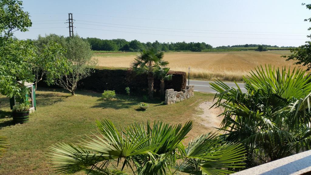 Apartments Davor Umag Bilik gambar